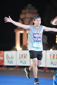 BIB: 77425, 101
                            <button type="button" onclick="openModal(19775295)" class="btn btn-primary btn-sm float-right btn-popup" data-toggle="modal" data-target=".modal-high-quality">
                        <i class="fas fa-shopping-cart"></i> Add to Cart
                    </button>
                                            <button type="button" onclick="isThisMe(19775295, true)" class="btn btn-success btn-sm float-right btn-popup btn-isme hidden" data-toggle="tooltip" data-placement="bottom" title="นี่คือรูปของคุณใช่ไหม คลิกที่นี่เพื่อเอาเข้าอัลบั้ม">
                        <i class="fas fa-plus"></i> Add to album
                    </button>
                    <button type="button" onclick="isThisMe(19775295, false)" class="btn btn-warning btn-sm float-right btn-popup btn-isnotme hidden">
                        <i class="fas fa-ban"></i> Remove from album
                    </button>